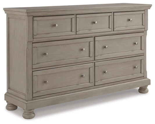 Ashley Lettner 7-Drawer Dresser