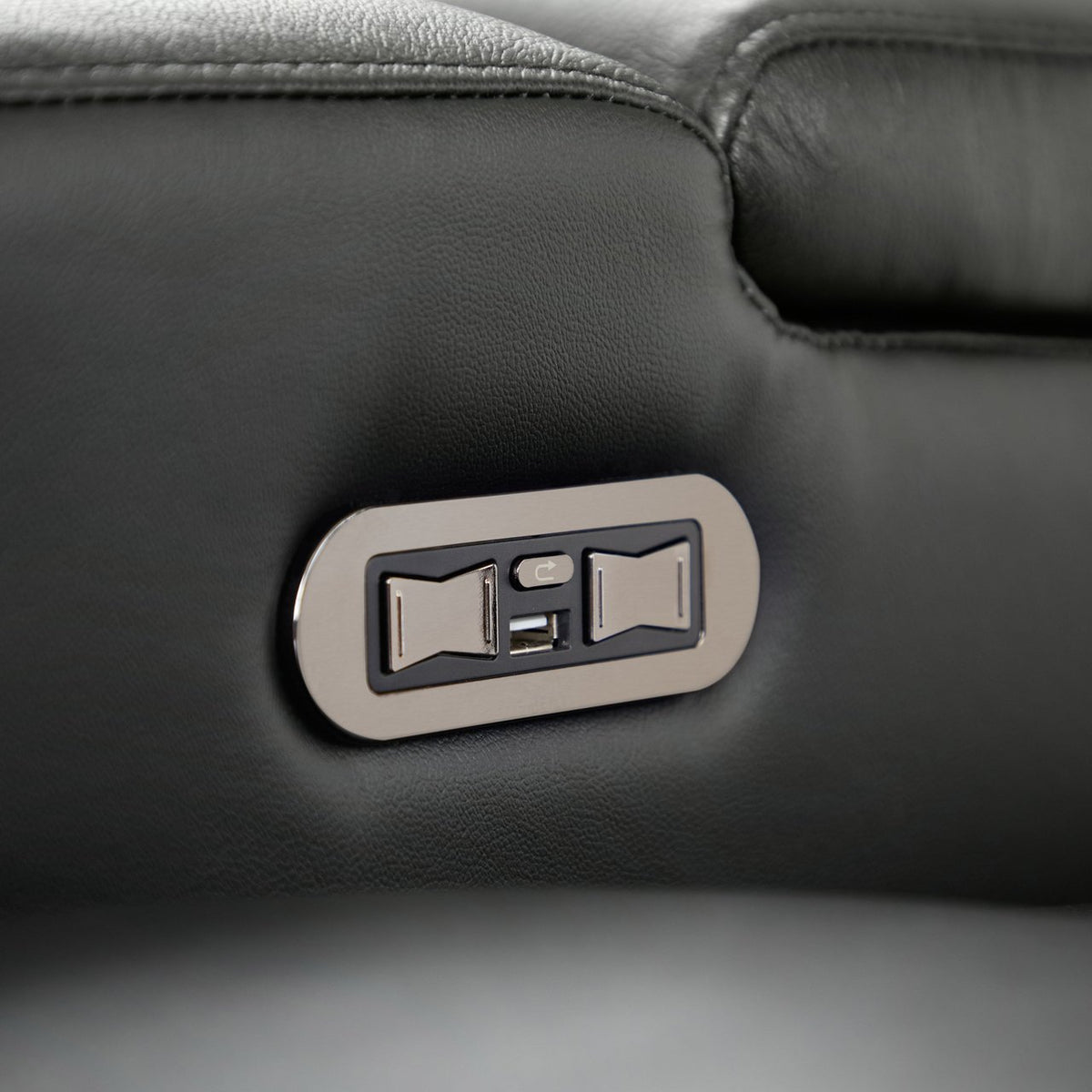 Pulaski Leather Power Home Theater Recliner – product image 7