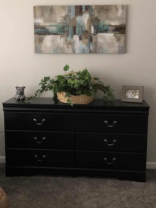 Ashley Huey Vineyard 6-Drawer Dresser