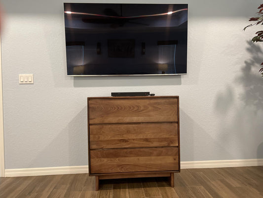 Ashley Isanti 3-Drawer Chest
