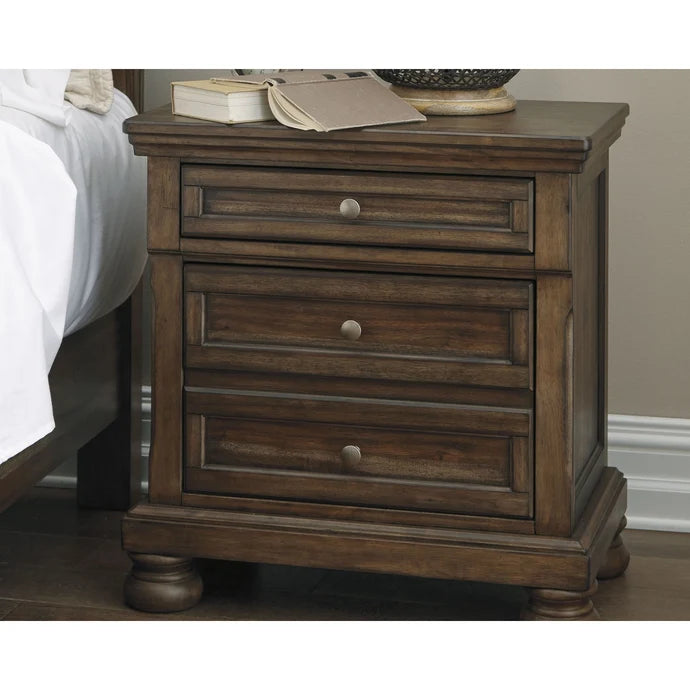 Ashley Flynnter 2-Drawer Nightstand