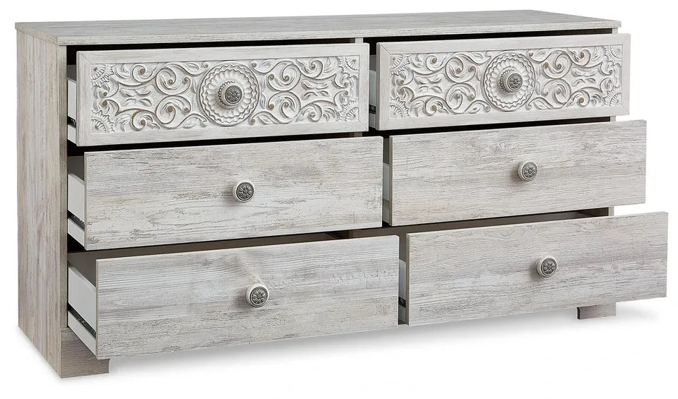 Ashley Paxberry 6-Drawer Dresser