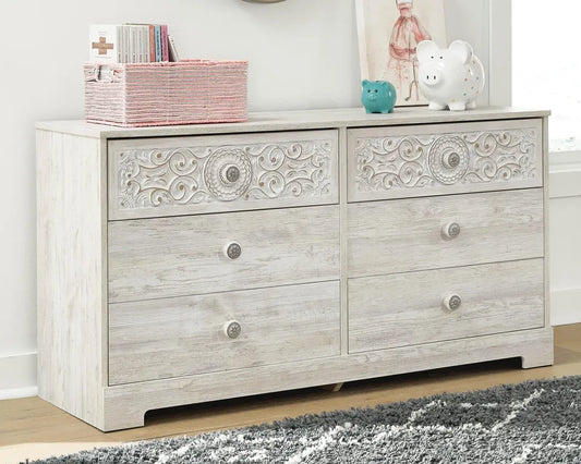 Ashley Paxberry 6-Drawer Dresser